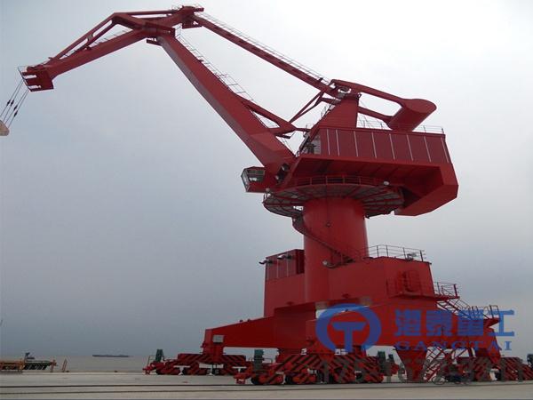 四連桿門座式起重機